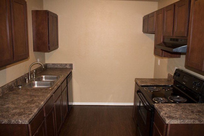 Photo - River Rock Apartments