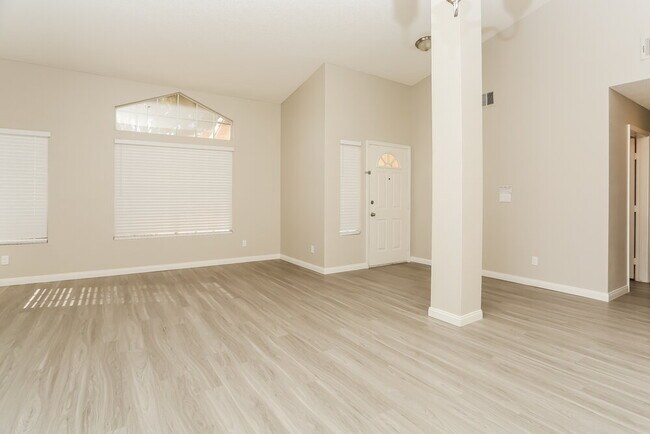 Photo - 3728 Dauntless