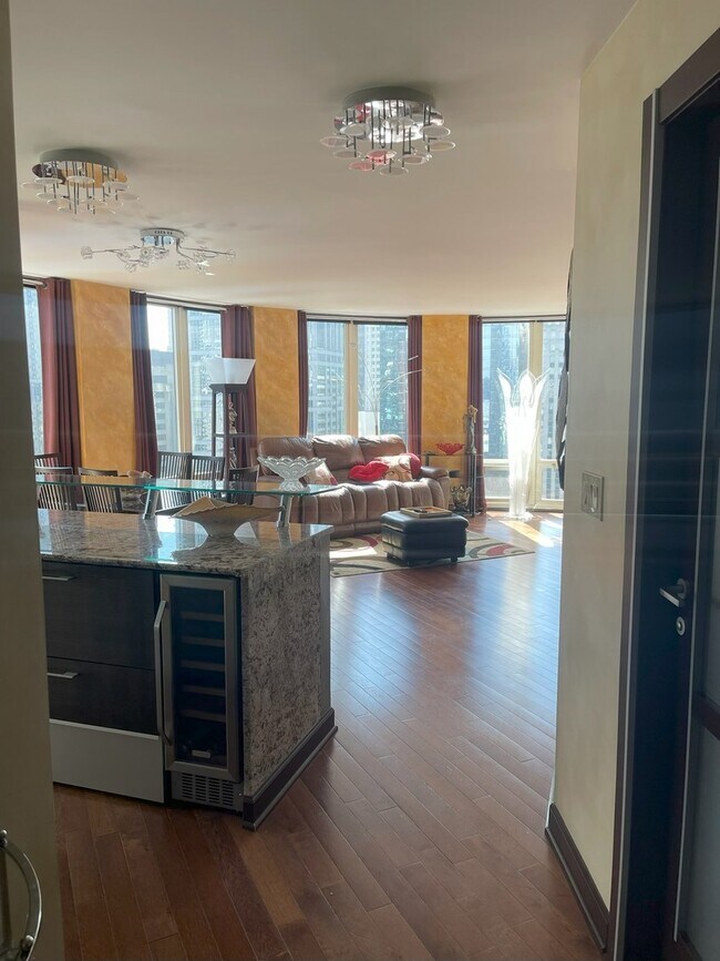 Building Photo - 345 N La Salle Dr Unit 2306 Rental