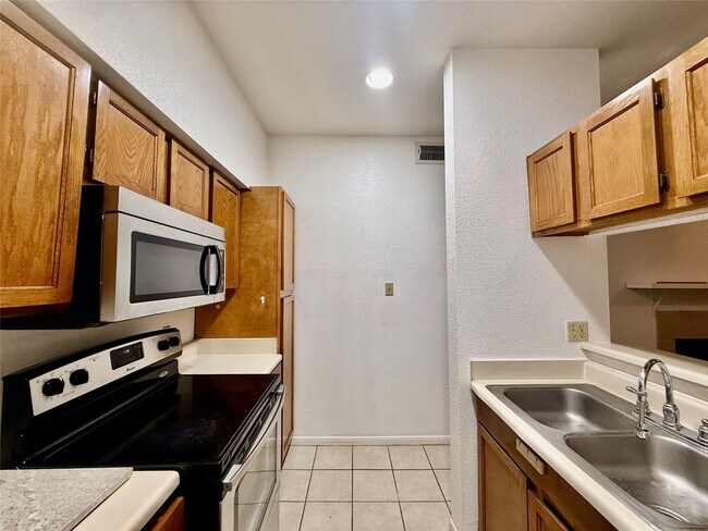 Photo - 8055 Cambridge St Unit 71
