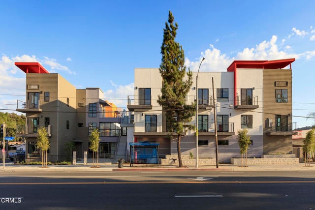 Building Photo - 1300 W Mission Blvd Unit 315