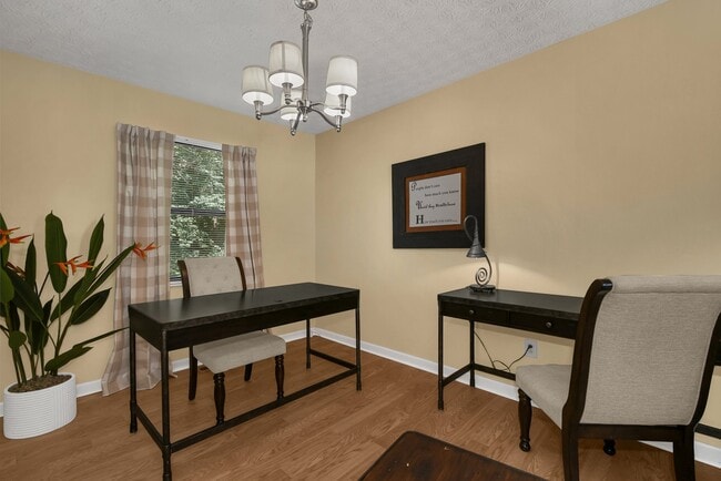 Photo - 3084 Highland Park Dr