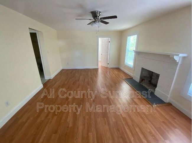 Photo - 713 Seneca St