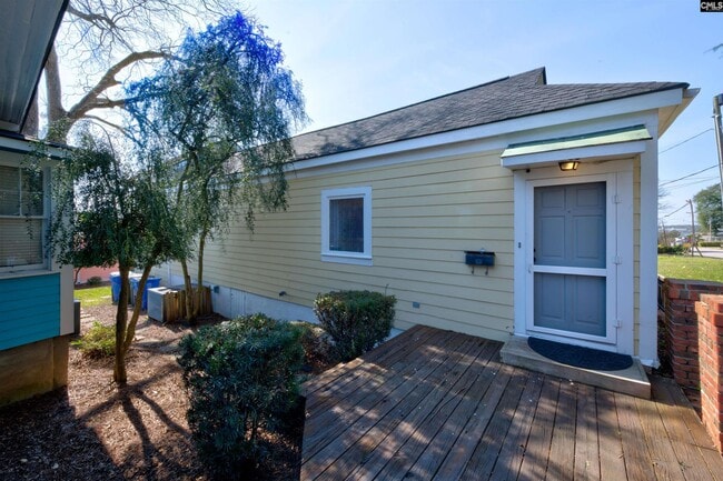 Photo - 728 Blanding St
