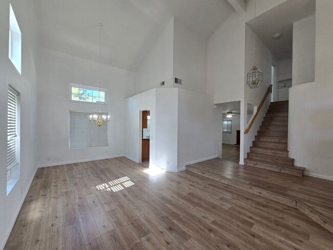 Photo - 2602 Overland Ave