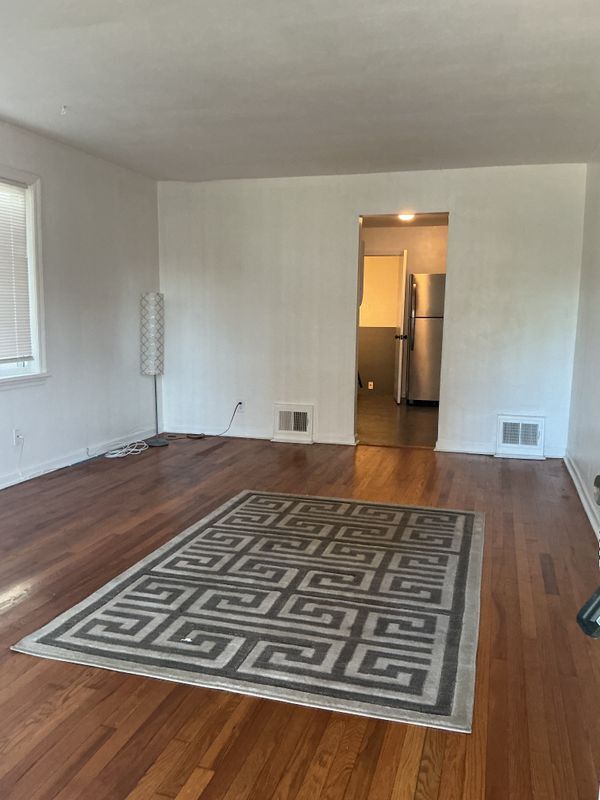 Building Photo - 47 157th St Rental