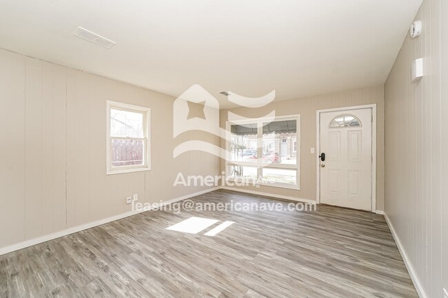 Photo - 905 Clement St