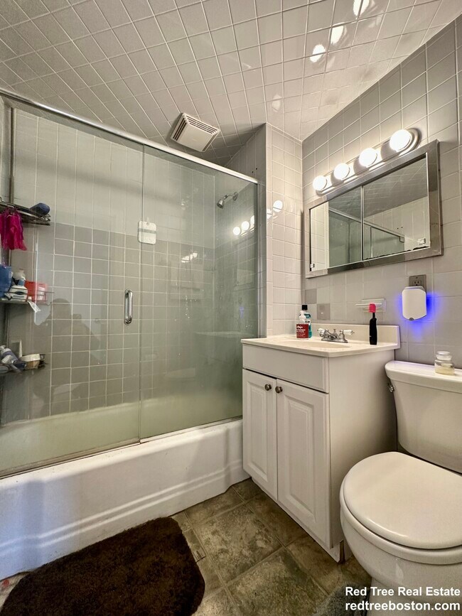 Photo - 34 Gloucester St