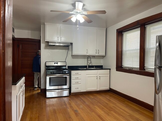 Photo - 3724 W Lyndale St Unit 1