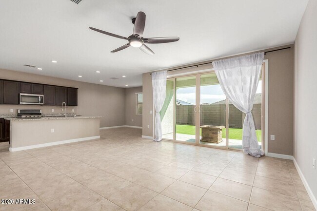 Photo - 29539 W Whitton Ave