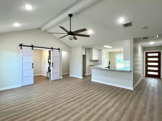 2910 Cherry Hills Dr