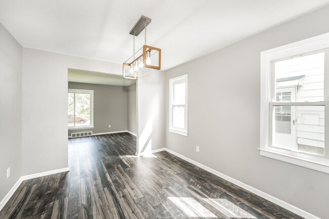 Photo - 4062 Bayard Rd