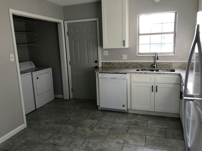 Photo - 3803 Citation Ln