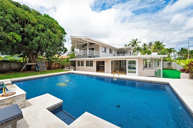 Building Photo - 122 Lanipo Dr