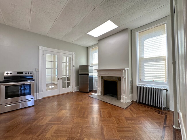 Photo - 152 Grand St Unit 1