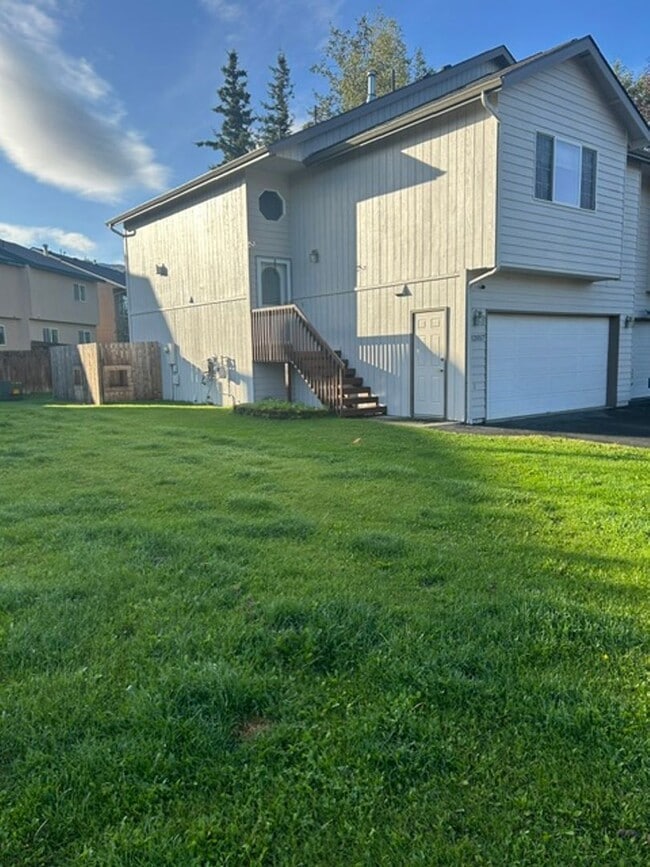 Building Photo - 12057 Regency Dr