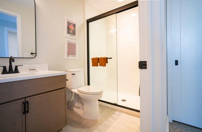 Apt 1108 On-Suite Bathroom