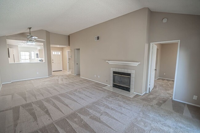Photo - COMING SOON! Las Ventanas Community 2 Bedroom Condo in Valencia! Unit 88