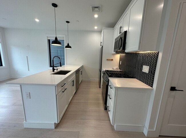 Photo - 14 B Geneva St Unit 1