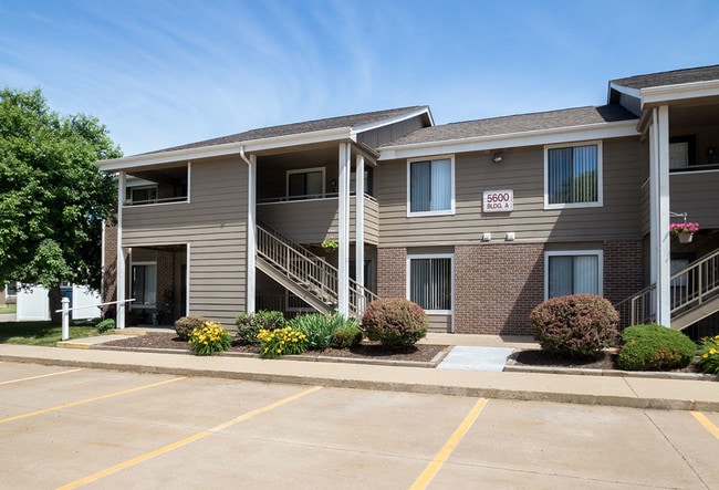 Crystal Ridge Apartments