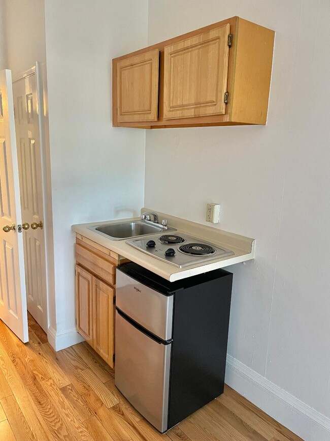 Photo - 1061 Beacon St Unit 8