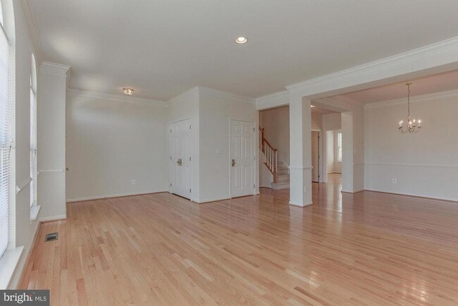 Building Photo - 22616 Welborne Manor Square