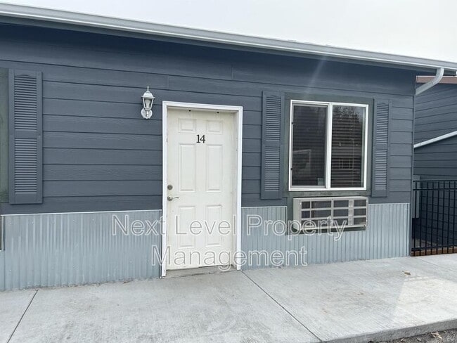 Building Photo - 1730 Montana Hwy 35