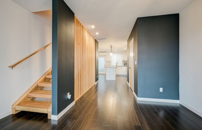Photo - 2263 14th Ave W