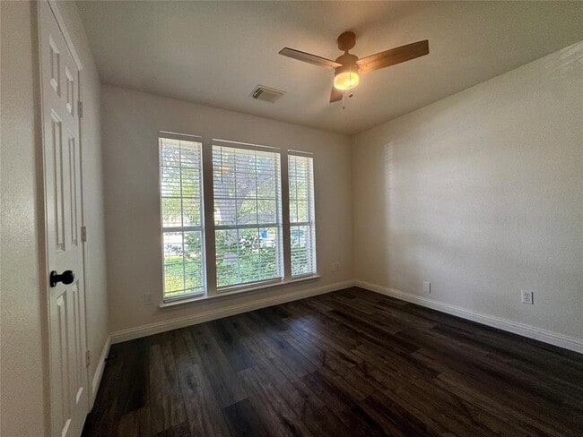 Photo - 5615 Taylorcrest Dr