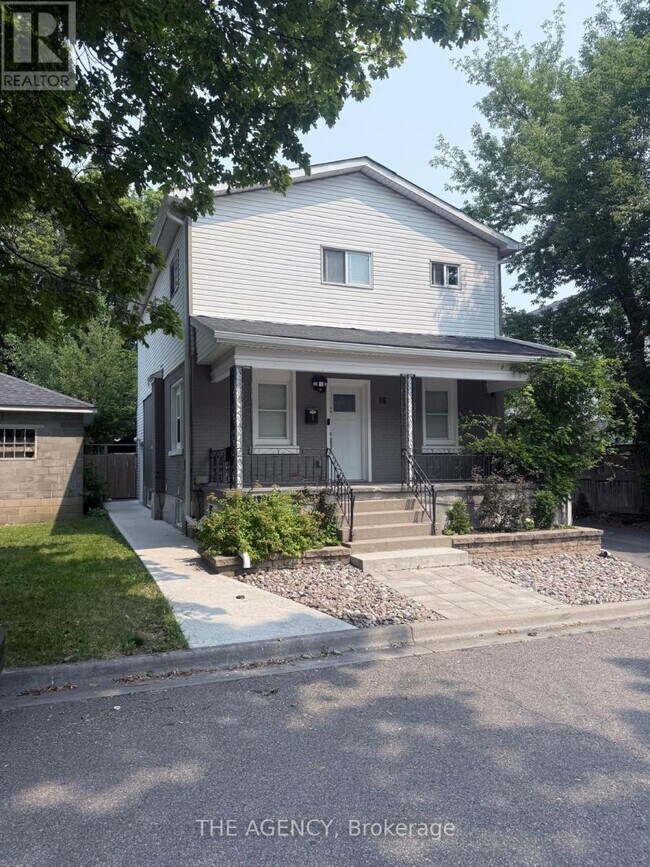 Photo - 66 Hogarth St