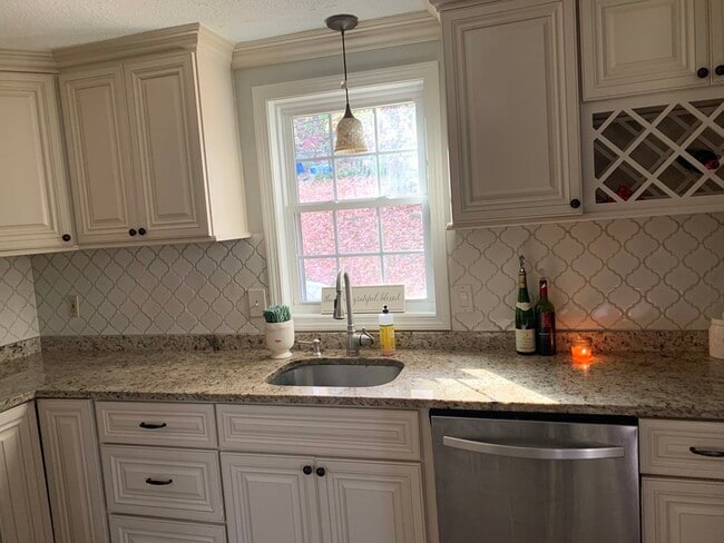 Photo - 22 Sunrise Dr