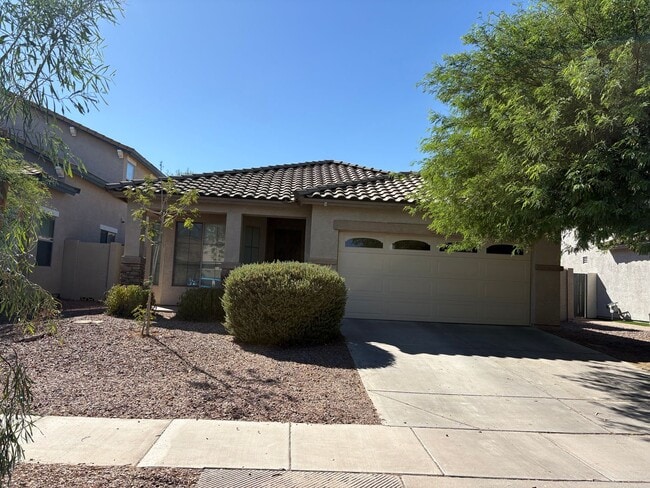 Building Photo - Single-Level Home in One of Gilbert's Most Desirable Communities