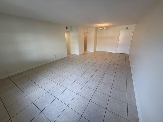 Photo - 1950 N Andrews Ave Unit 216D