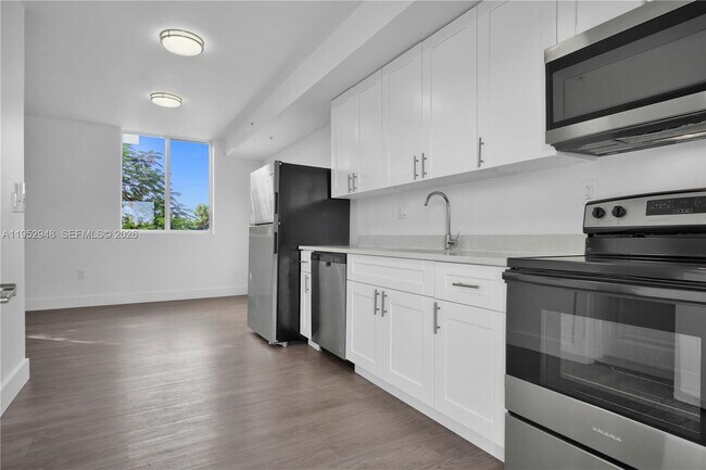 Photo - 1620 NW 18th St Unidad 303