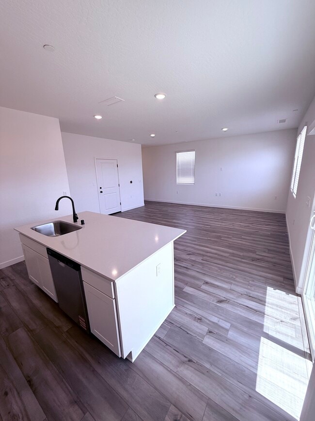 Photo - 6461 W Austin Wy