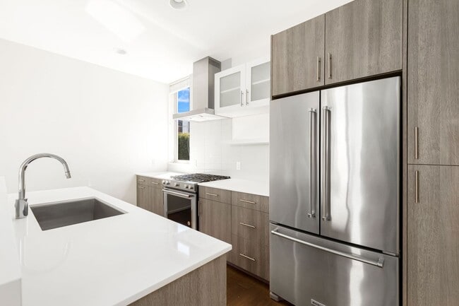 Photo - 2 Bedroom 2 Bath Townhome with Rooftop Deck in Crown Hill