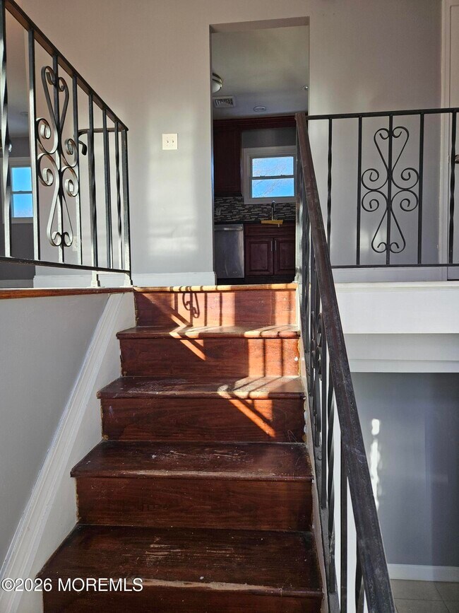 Photo - 118 Walnut Dr