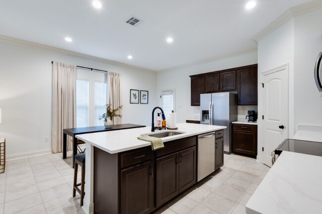 Photo - 113 Ridley Ln