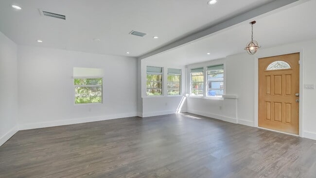 129 NW 60th St
