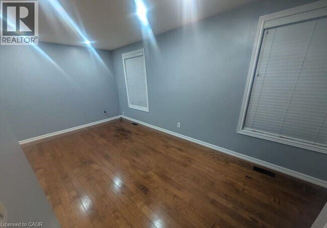 Photo - 63 Robert St