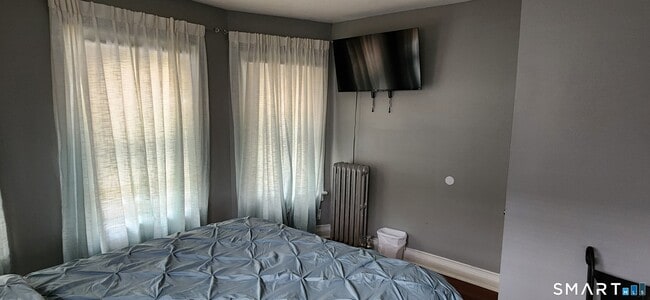 181 Harlem Ave