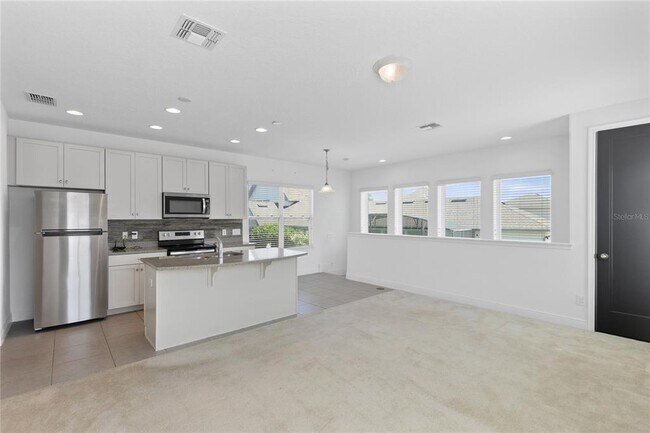 Photo - 13153 Lessing Ave