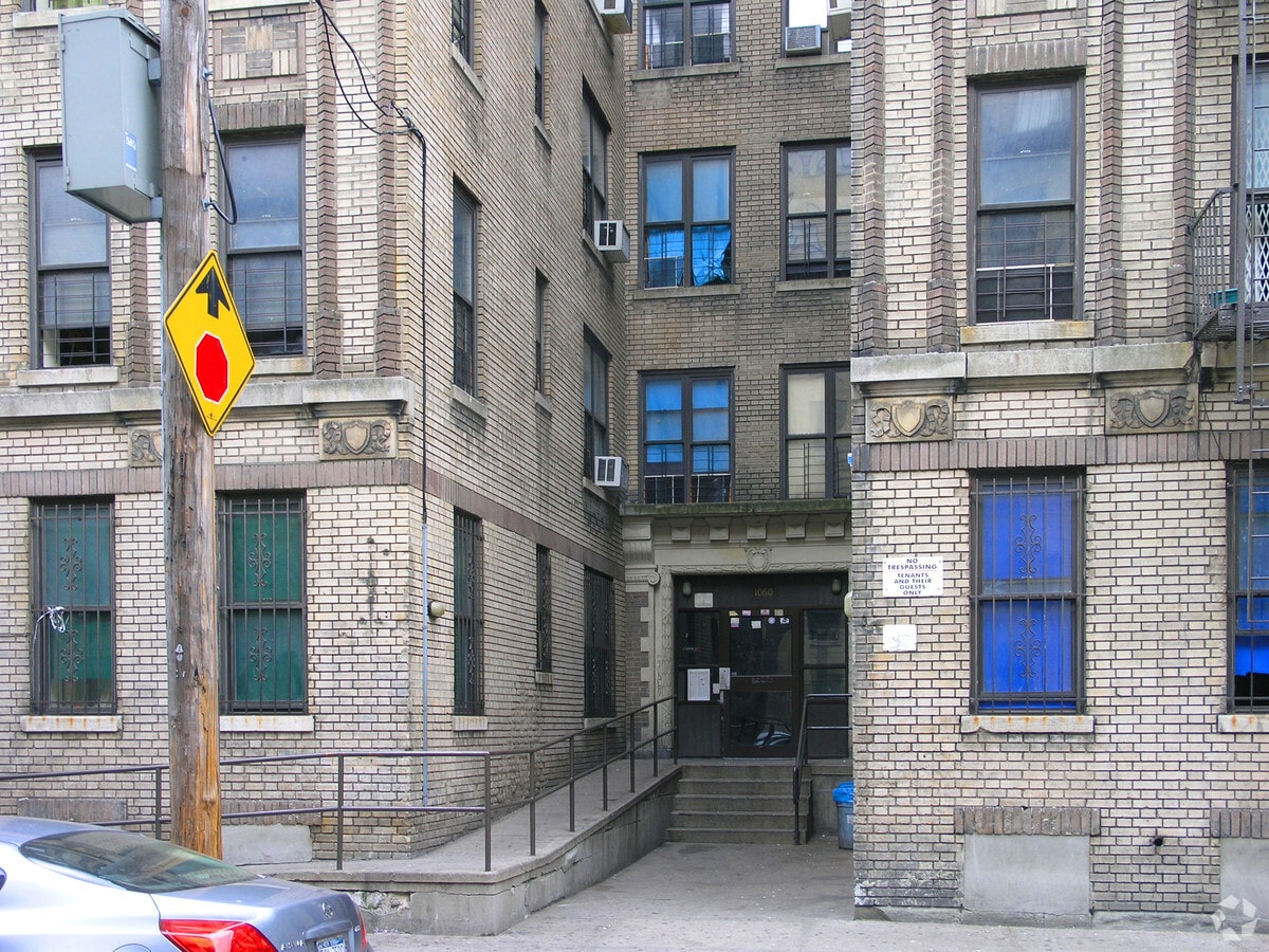 1060 Sheridan Ave - 1060 Sheridan Ave Apartments
