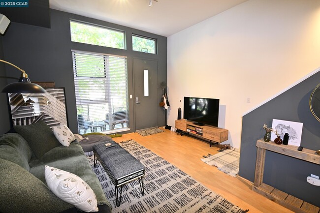 Photo - 45 Iron Horse Ln