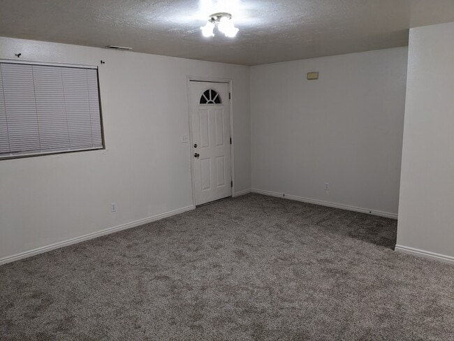 352 N 600 W St Unit 1
