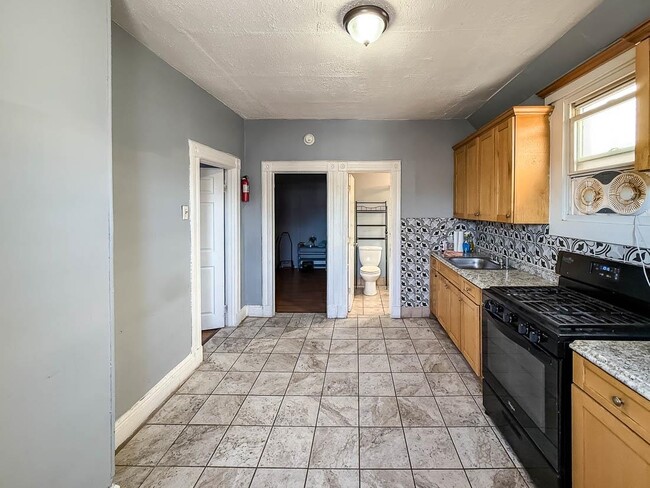 Photo - 341 Ave E Unit 2