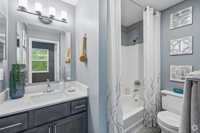 2BR, 2A - 1,000SF - Primary Bathroom