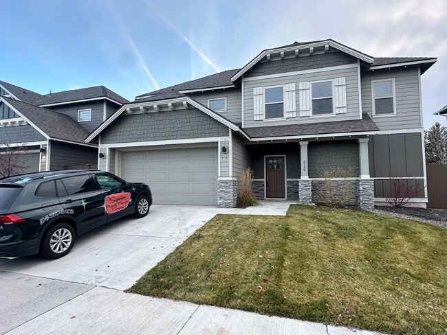 Building Photo - Beautiful home in Mirada! A must see!