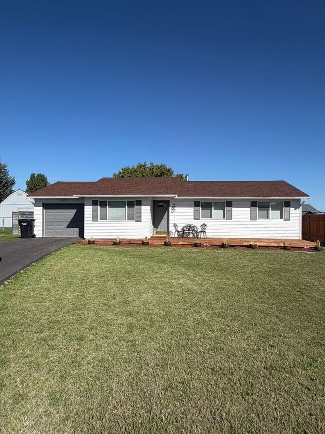 1905 Garden Way