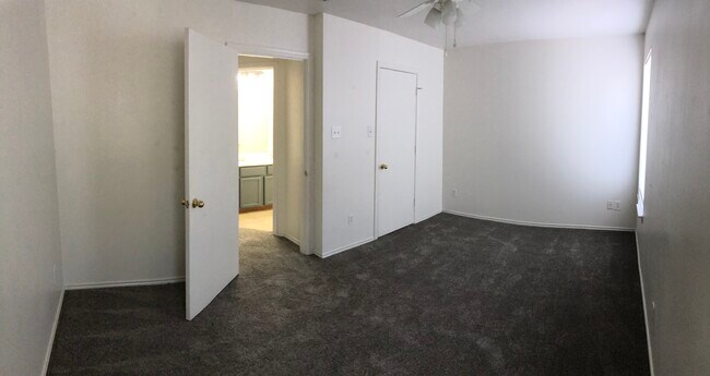 Photo - 1205 Village Garden Dr